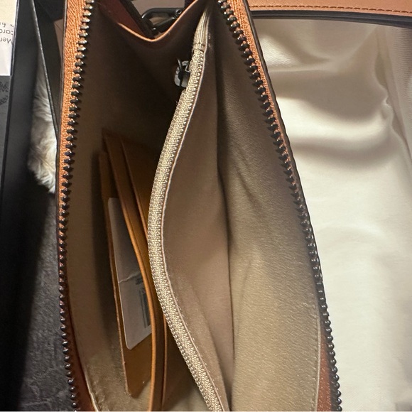 MCM TRAVEL POUCH IN VISETOS